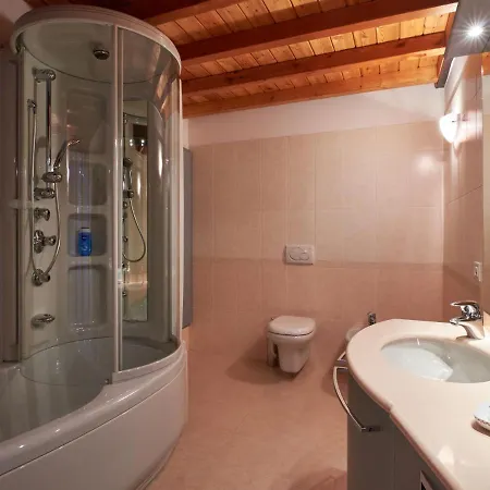 La Cascina By Interhome Casa vacanze Lierna